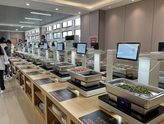 提升效率降低成本 智慧食堂引领餐饮新潮流